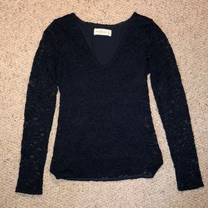 Lace flower design long sleeved blouse